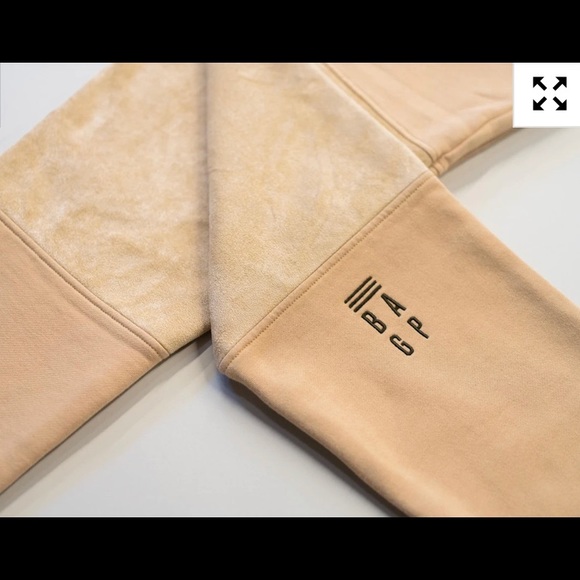 NWT Be A Good Person Joggers S - Picture 2 of 3